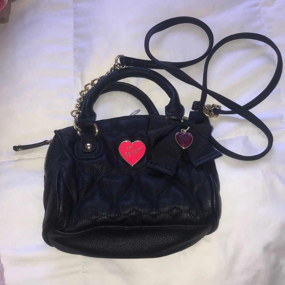 Small black purse.